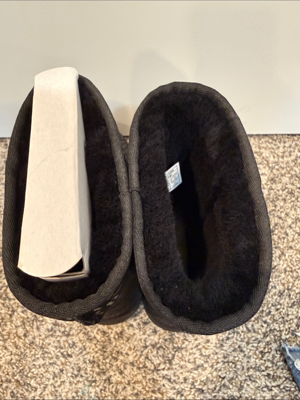 NEW UGG Uggs CLASSIC SHORT SNOW LEOPARD Black Suede Boots 7 - Picture 6 of 9